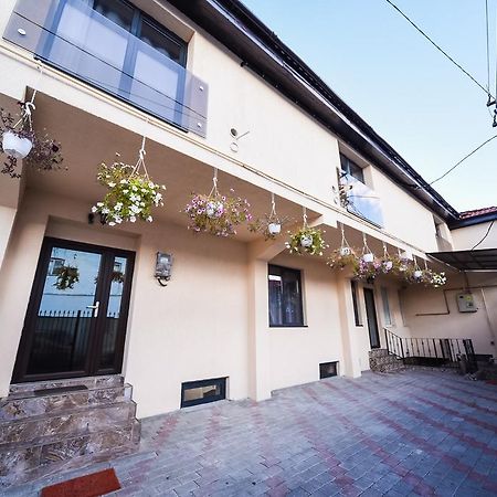 Nelana Hostel Kolozsvár Kültér fotó