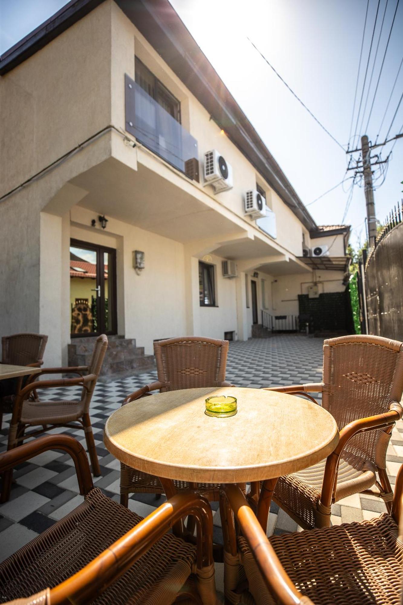 Nelana Hostel Kolozsvár Kültér fotó