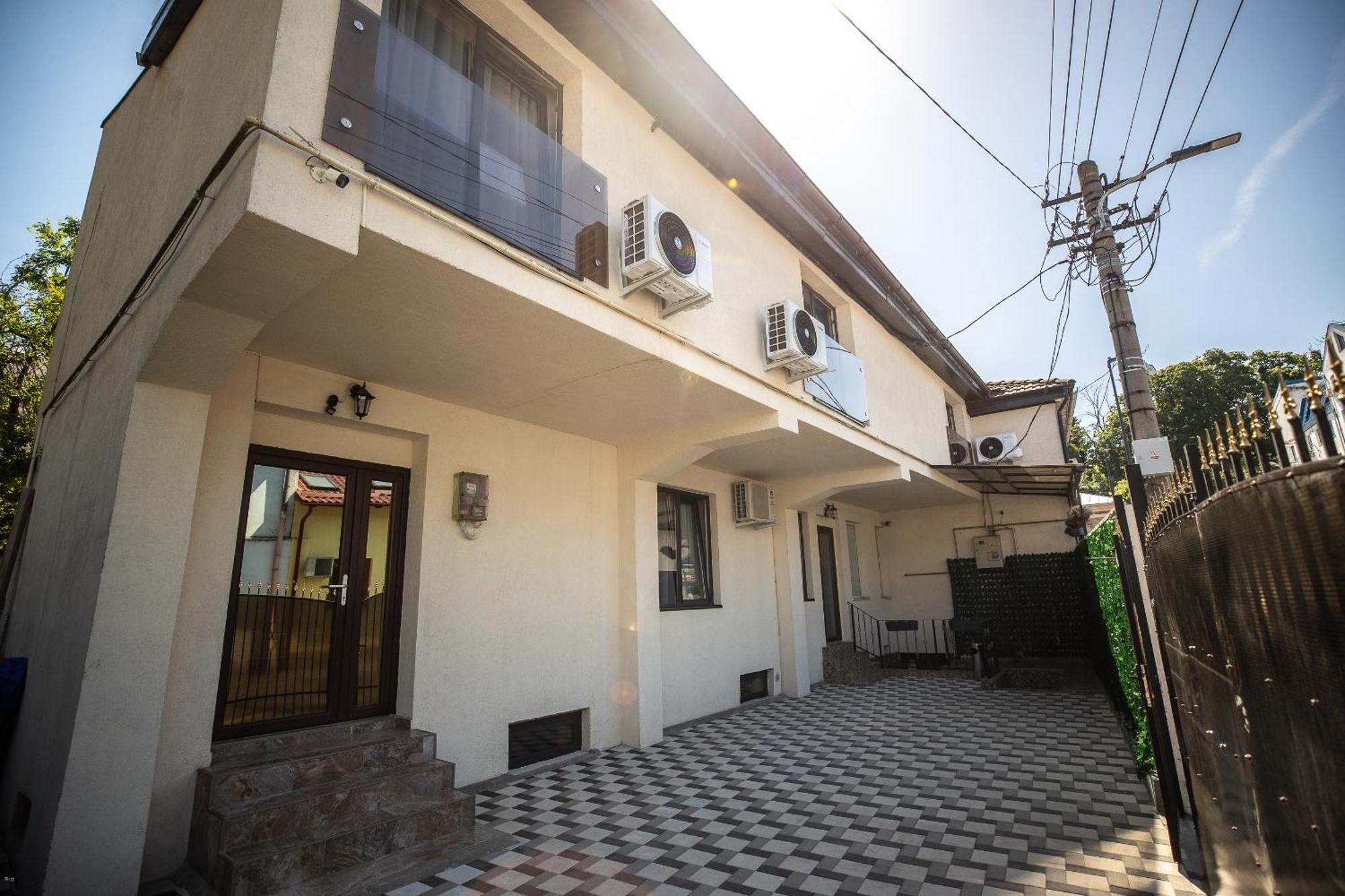 Nelana Hostel Kolozsvár Kültér fotó