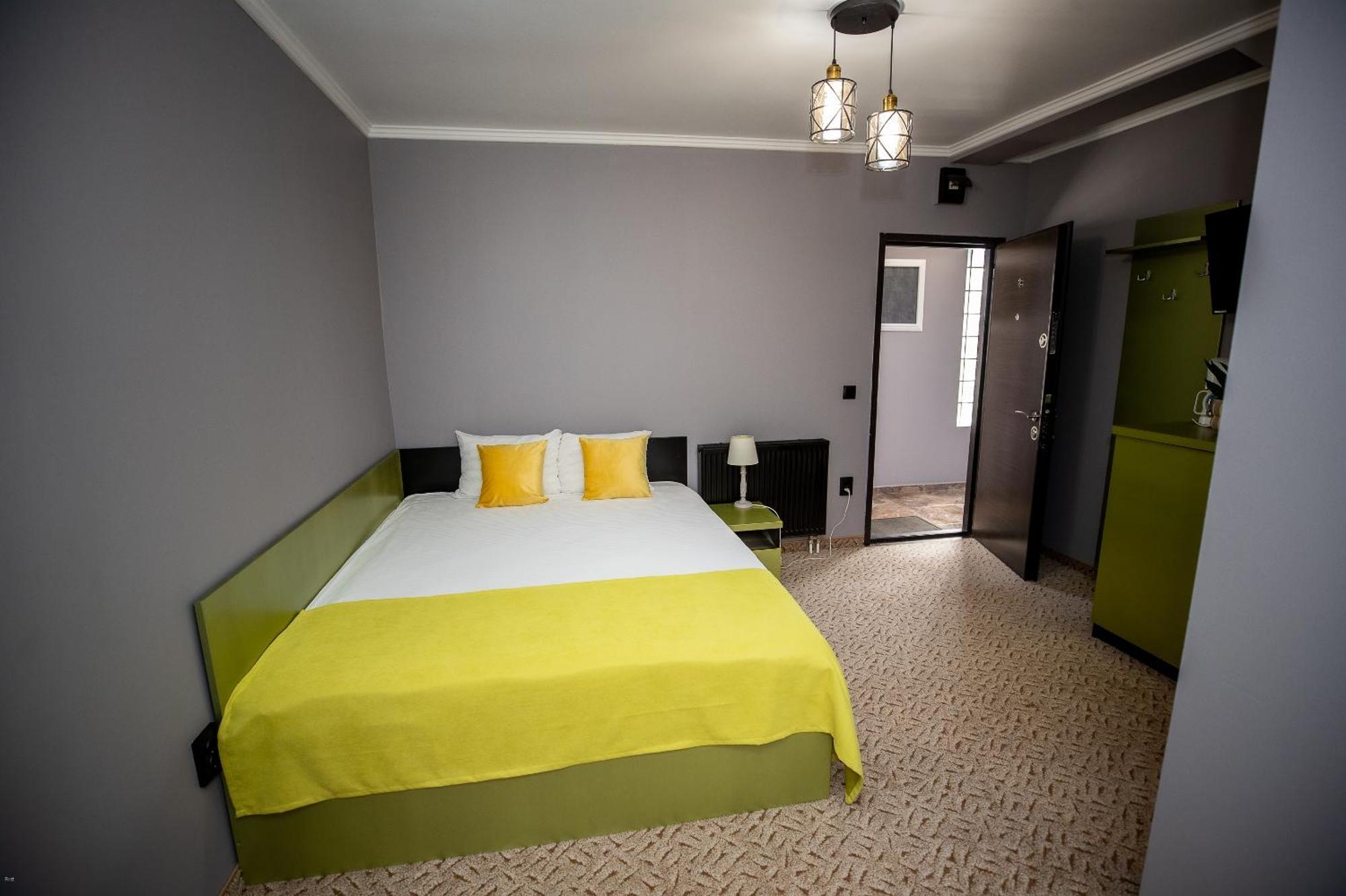Nelana Hostel Kolozsvár Kültér fotó