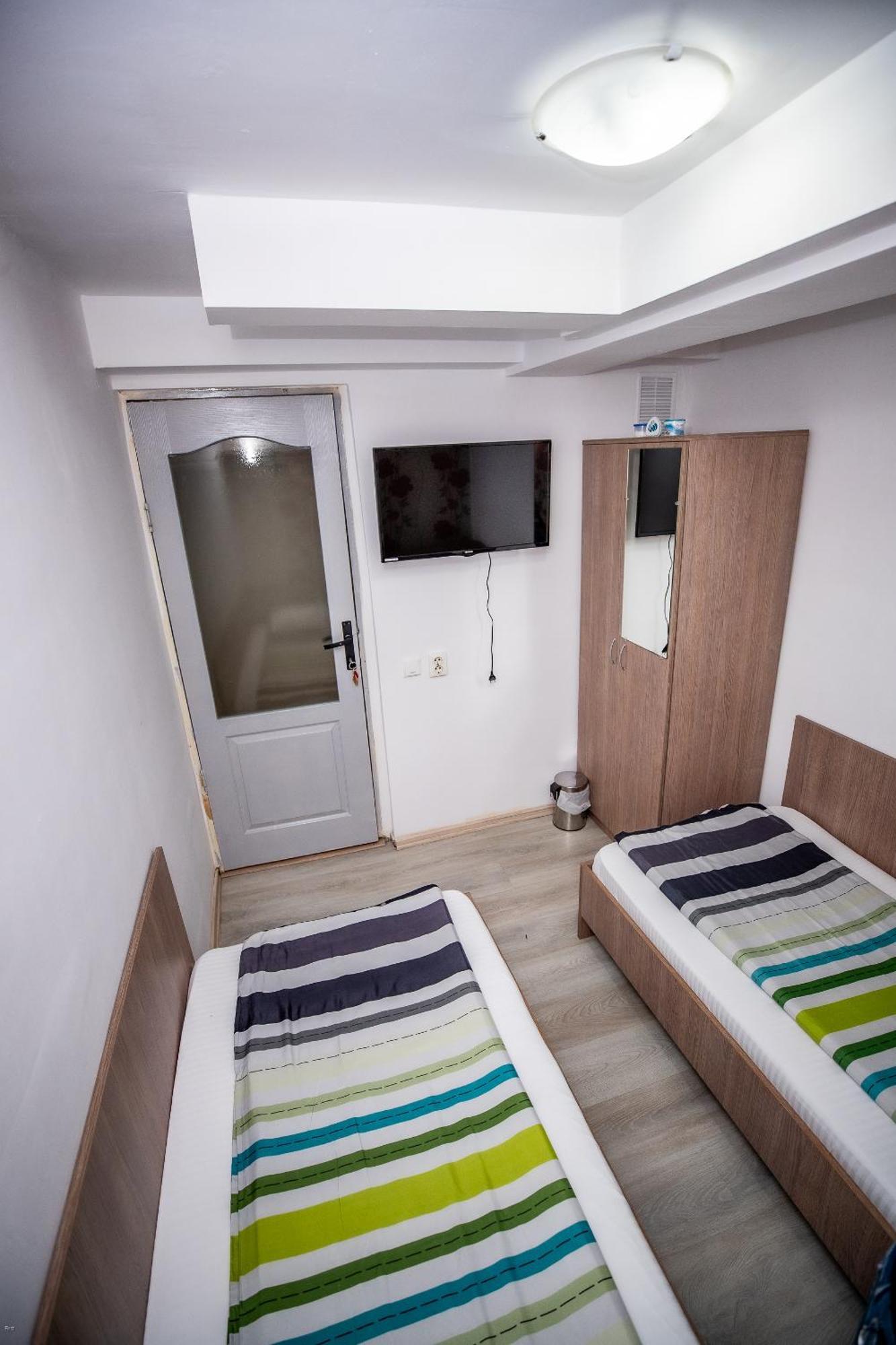 Nelana Hostel Kolozsvár Kültér fotó