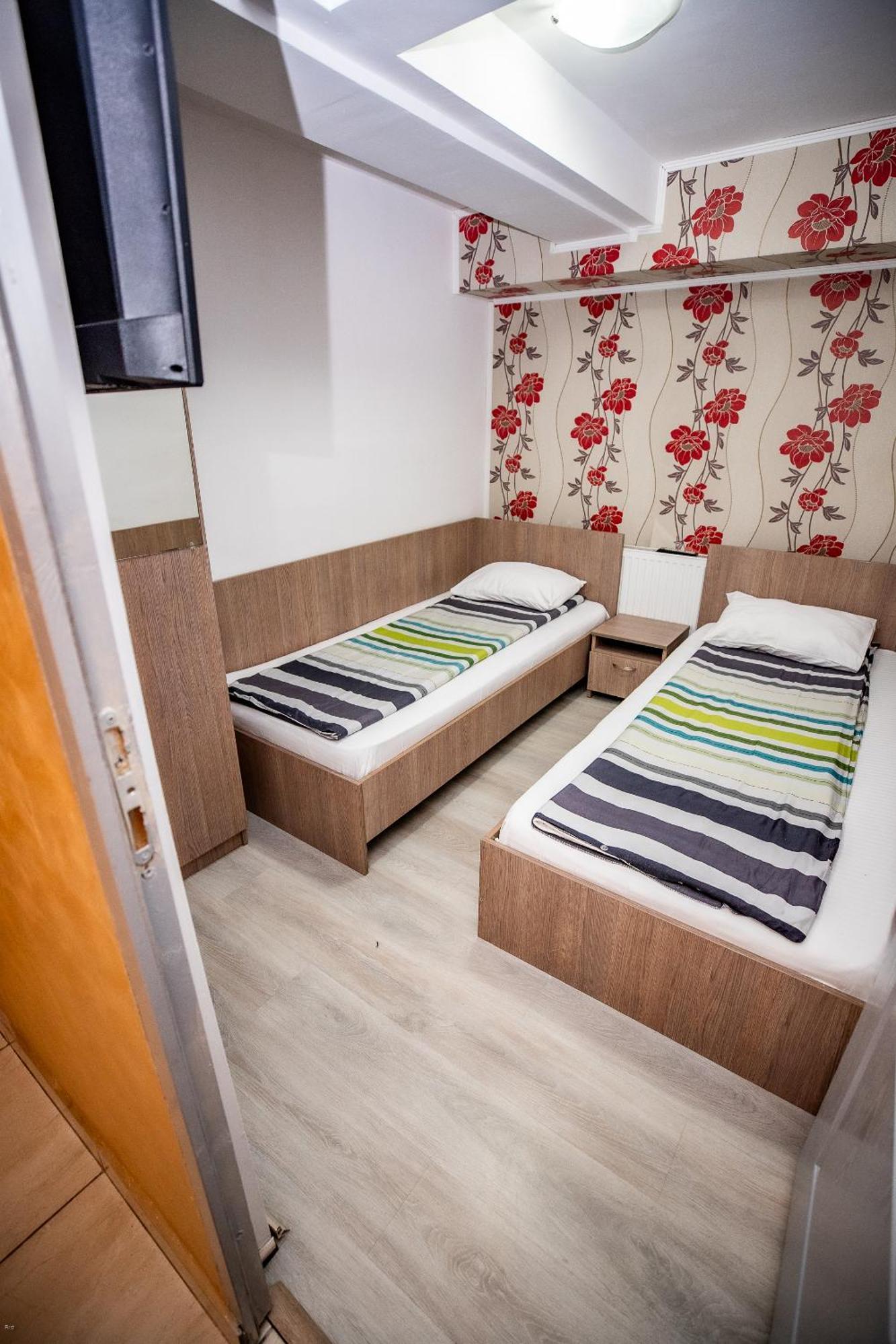 Nelana Hostel Kolozsvár Kültér fotó