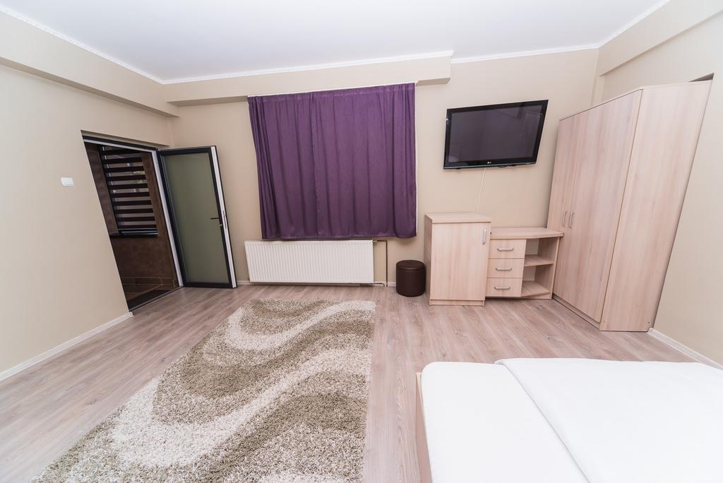 Nelana Hostel Kolozsvár Kültér fotó