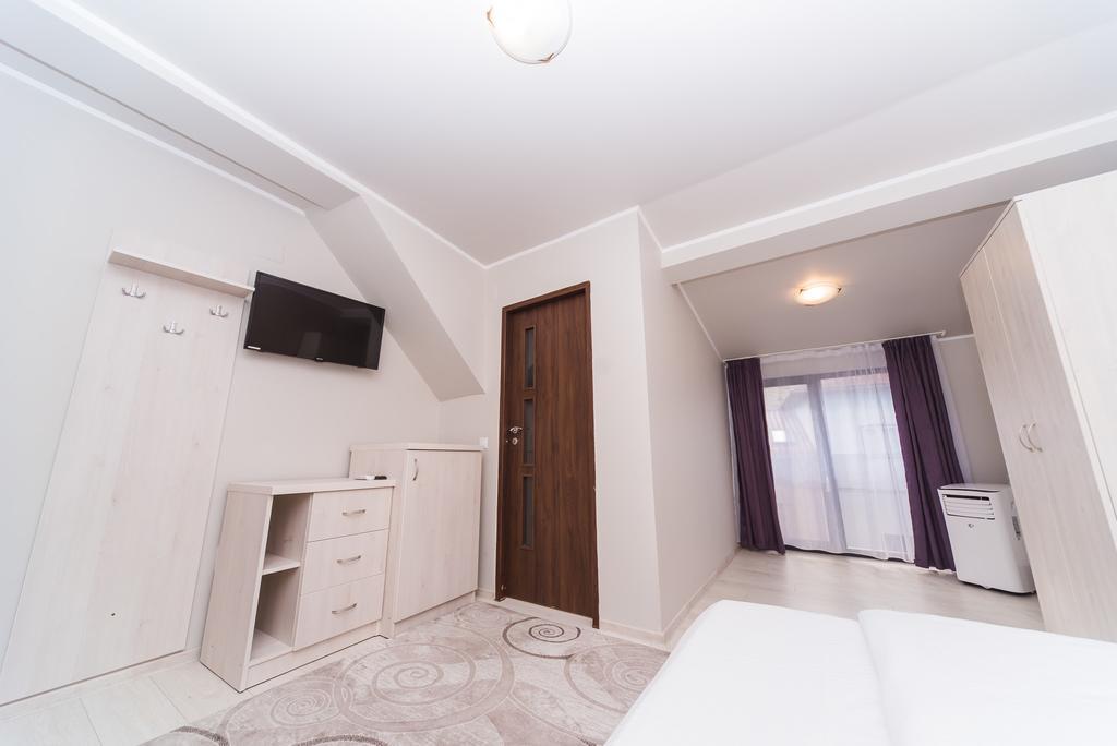 Nelana Hostel Kolozsvár Kültér fotó