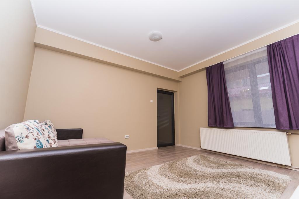 Nelana Hostel Kolozsvár Kültér fotó