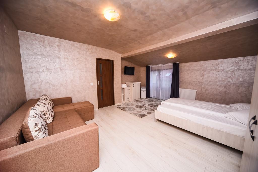 Nelana Hostel Kolozsvár Kültér fotó