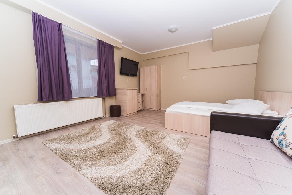 Nelana Hostel Kolozsvár Kültér fotó